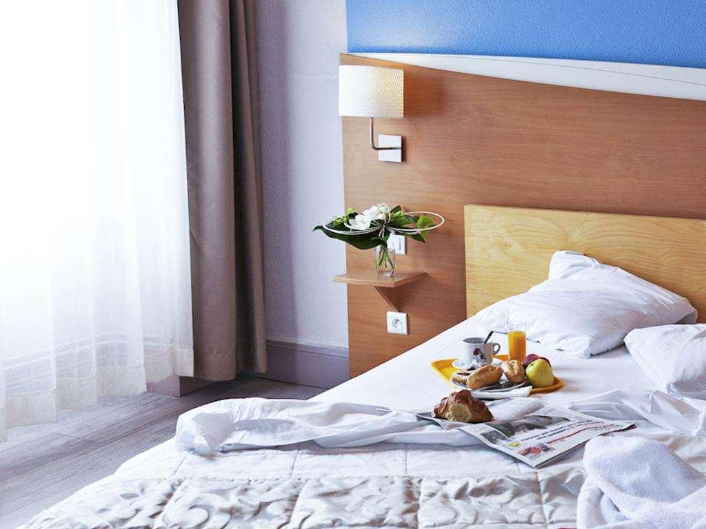 Brit Grand Hotel 3*