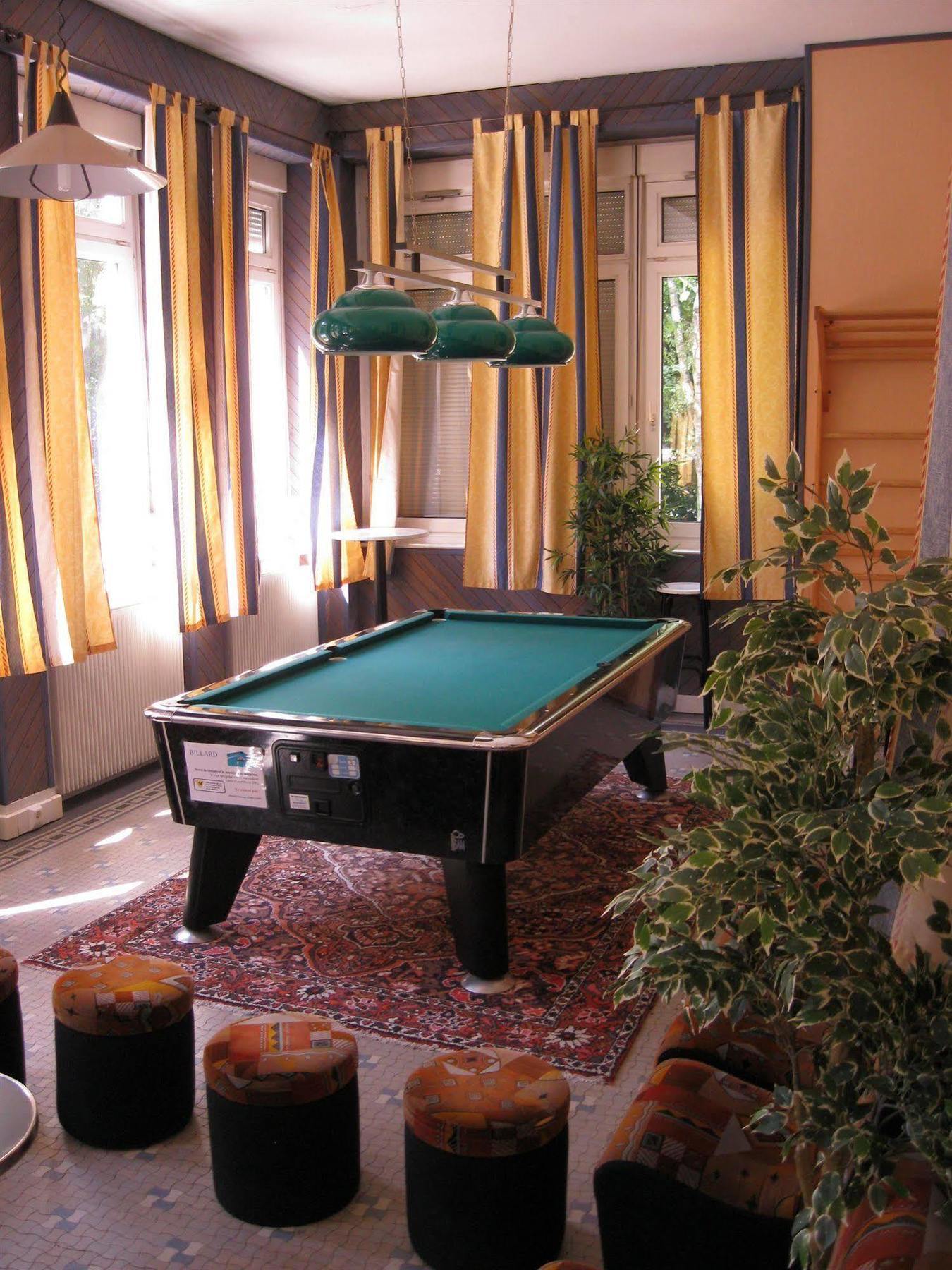 Brit Grand Hotel 3*