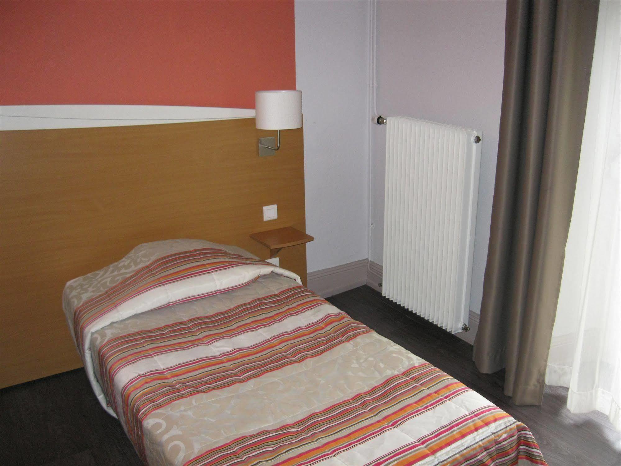 Brit Grand Hotel 3*